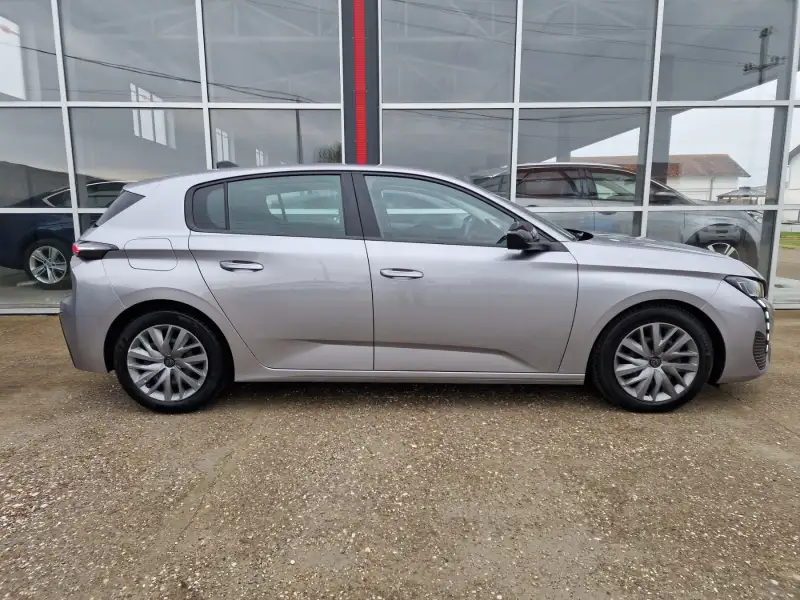 Peugeot 308 2022. godište - Slika 4