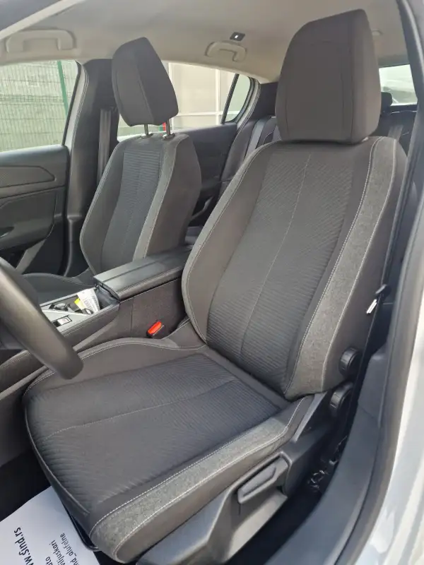 Peugeot 308 2023. godište - Slika 12