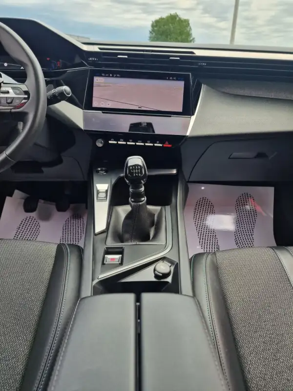 Peugeot 308 ALLURE 2022. godište - Slika 16