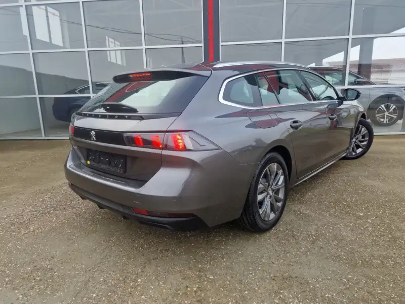 Peugeot 508 EAT8 2020. godište - Slika 5