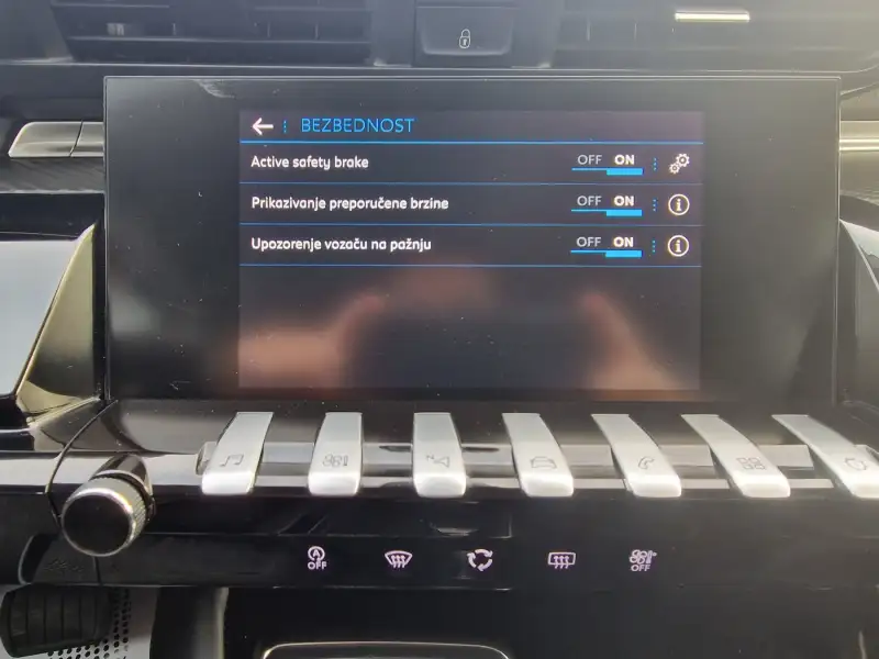 Peugeot 508 EAT8 2020. godište - Slika 22