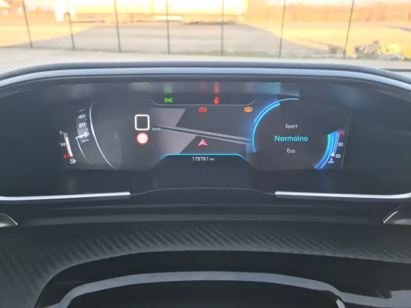 Peugeot 508 2019. godište - Slika 17