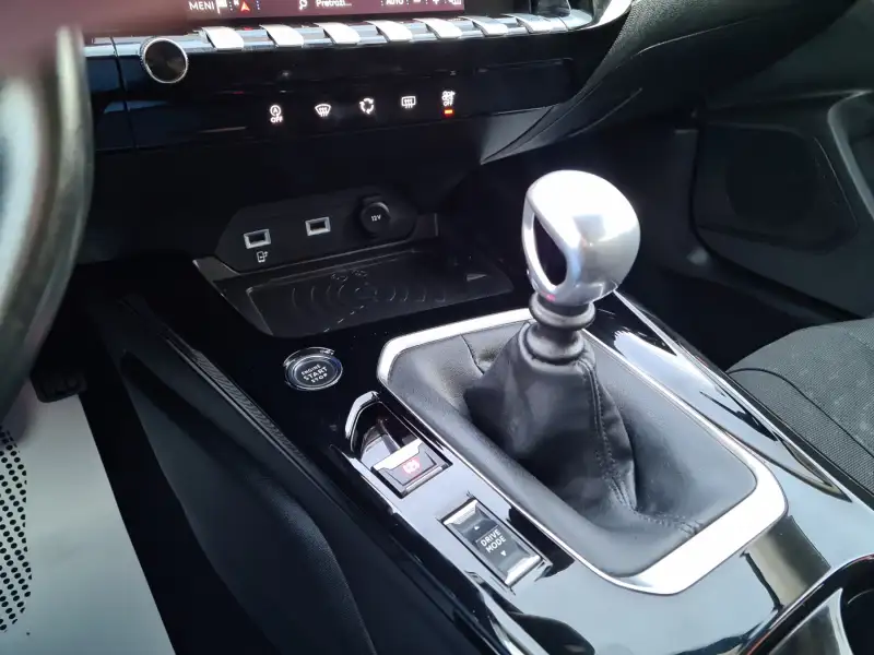 Peugeot 508 2019. godište - Slika 19