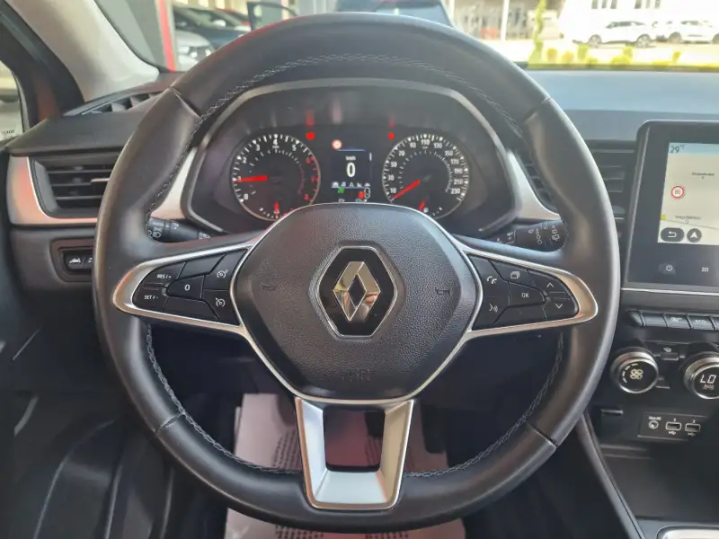 Renault Captur Benzin 2021. godište - Slika 16