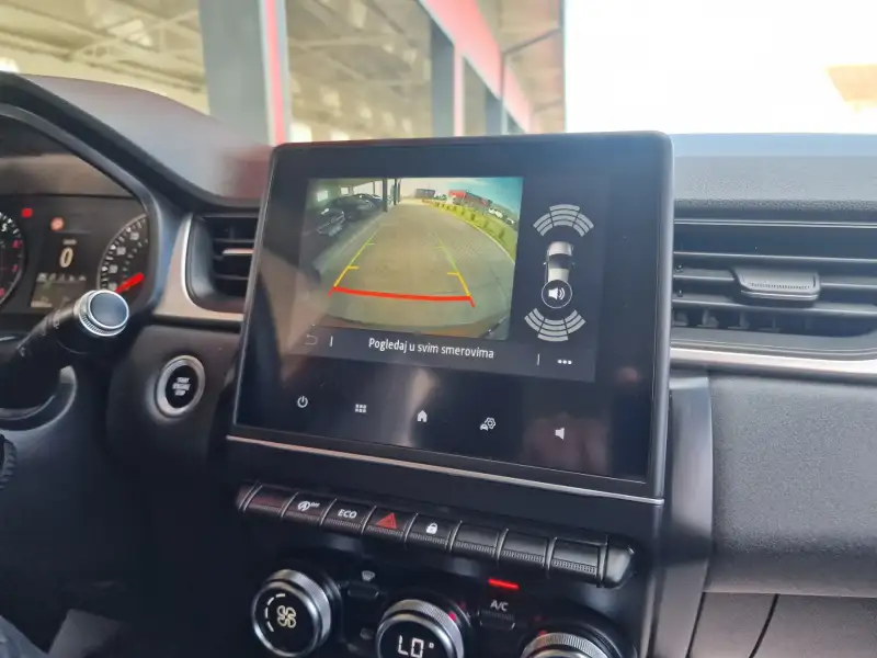 Renault Captur Benzin 2021. godište - Slika 24