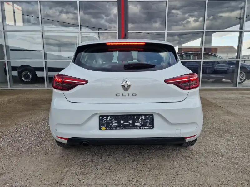 Renault Clio 2022. godište - Slika 6