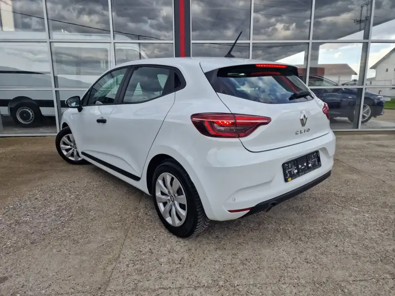 Renault Clio 2022. godište - Slika 7