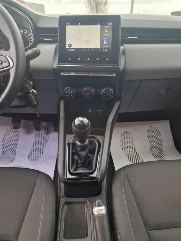 Renault Clio 2022. godište - Slika 15