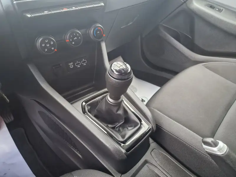 Renault Clio 2022. godište - Slika 18