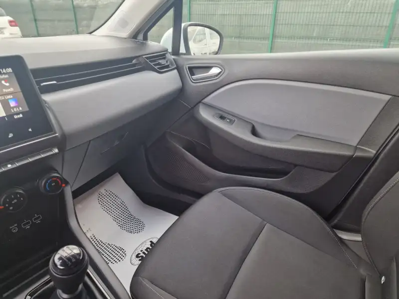 Renault Clio 2022. godište - Slika 23