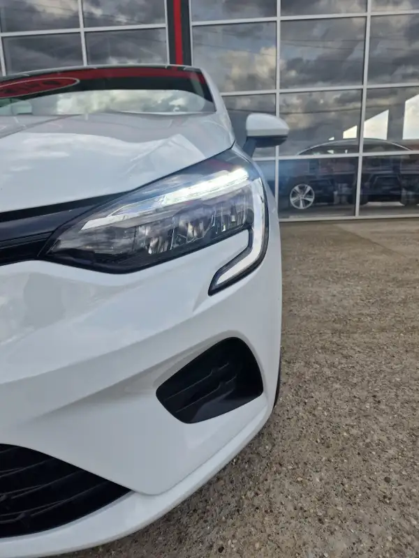 Renault Clio 2022. godište - Slika 24