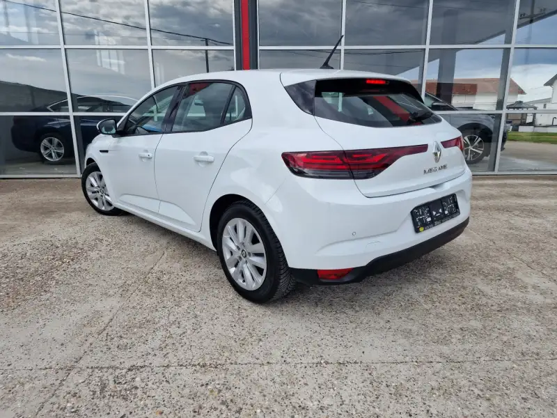 Renault Megane 2022. godište - Slika 7