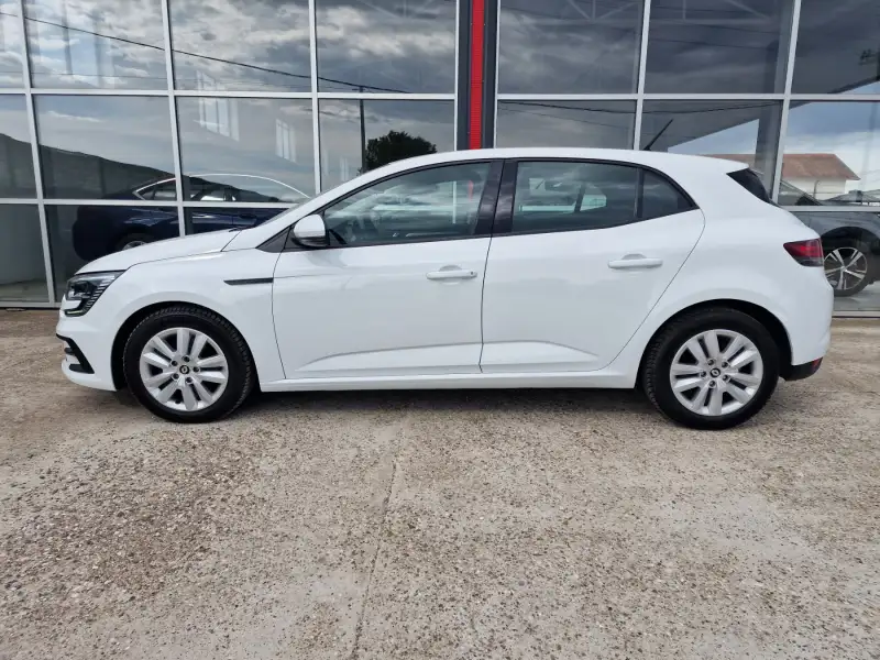 Renault Megane 2022. godište - Slika 8
