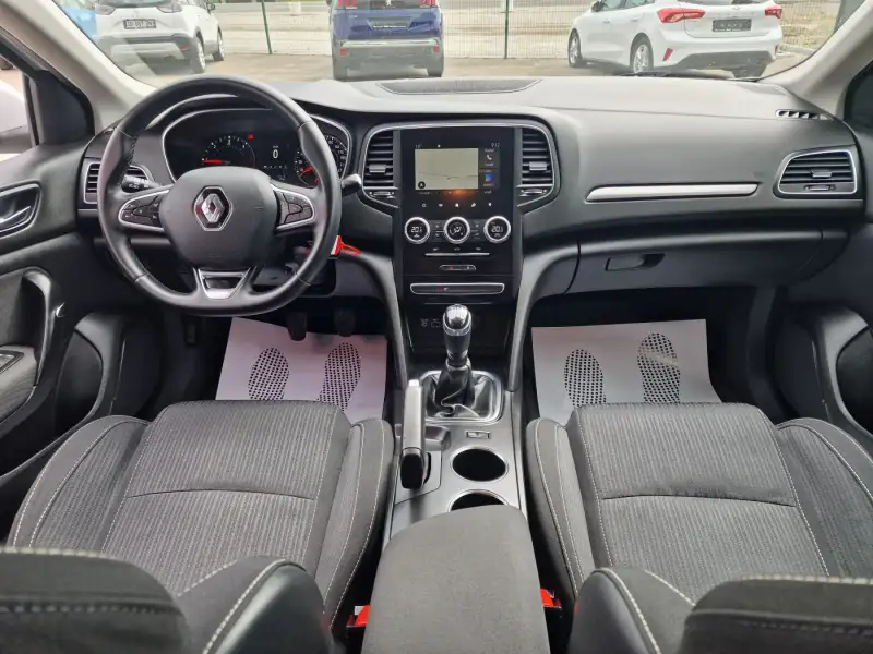 Renault Megane 2022. godište - Slika 14