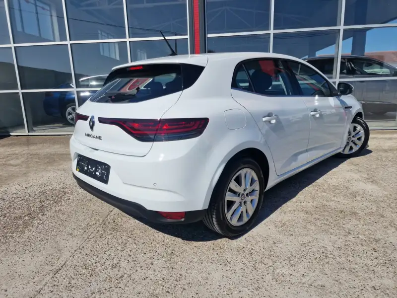 Renault Megane 2021. godište - Slika 5