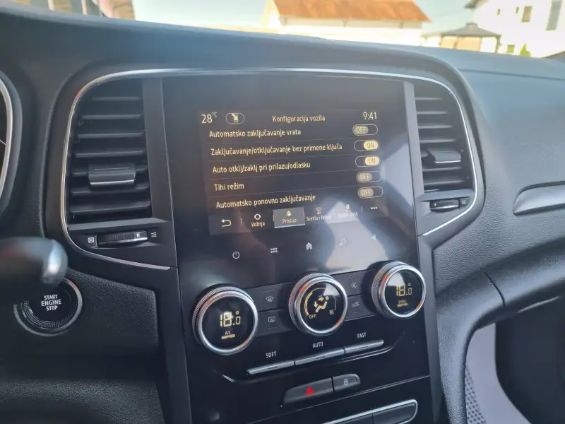 Renault Megane 2021. godište - Slika 26