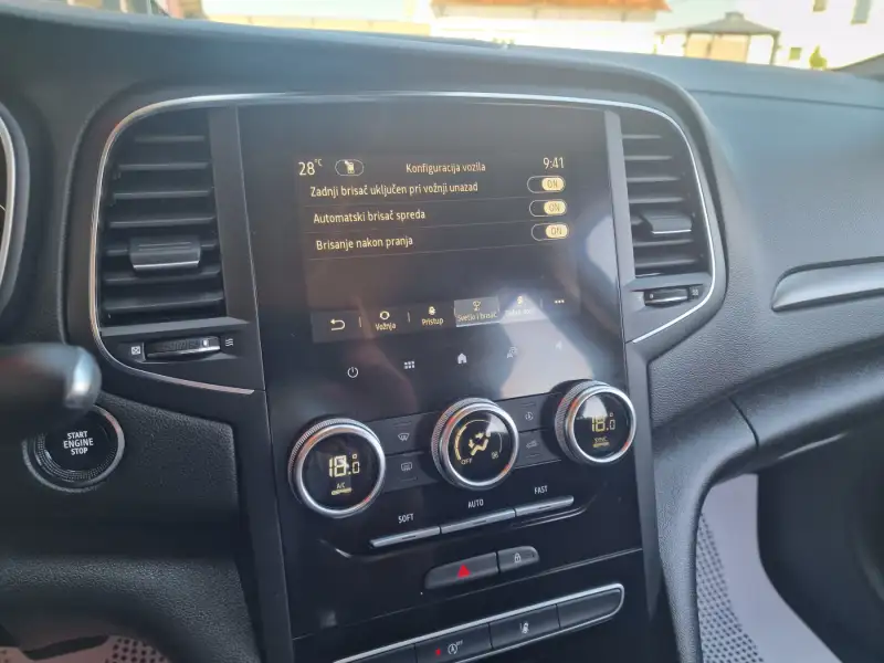 Renault Megane 2021. godište - Slika 27