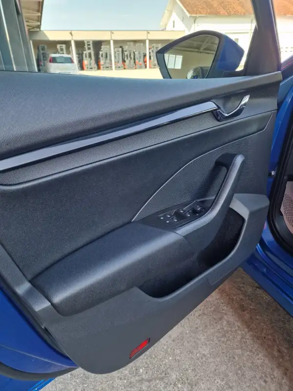 Škoda Octavia 2022. godište - Slika 10