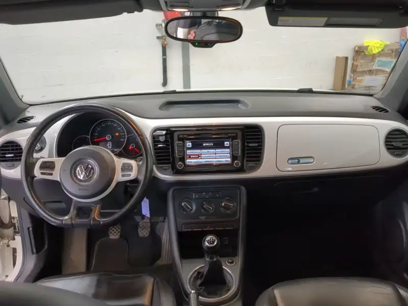 Volkswagen Nova Buba 2012. godište - Slika 2