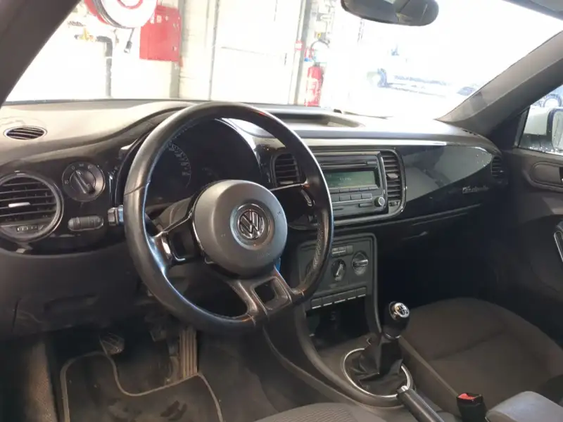 Volkswagen Nova Buba 2012. godište - Slika 2