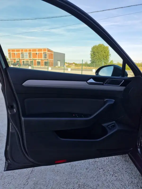 Volkswagen Passat B8 Dizel 2021. godište - Slika 7