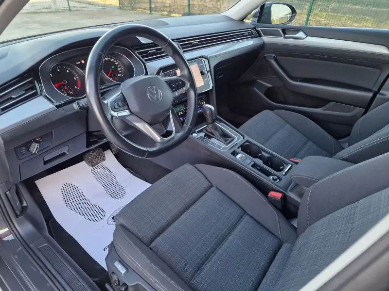 Volkswagen Passat B8 Dizel 2021. godište - Slika 9