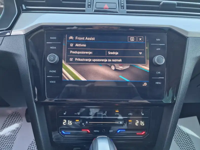Volkswagen Passat B8 Dizel 2021. godište - Slika 28