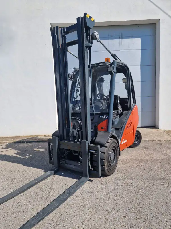 Viljuškar Linde H30D - Sind Šabac