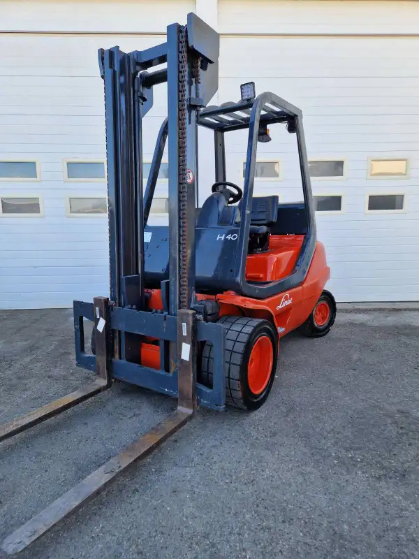 Viljuškar Linde H40D - Sind Šabac